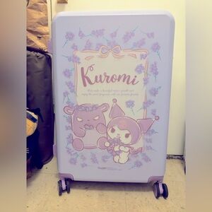 Limited Ed Sanrio MiHK Licensed Kuromi Expandable Purple Lavender 28” Luggage
